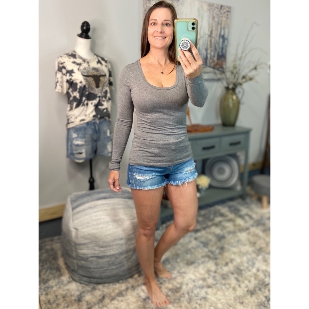 Scoop Neck Stretch Slimming Fitted Long Sleeve Shirt Gray 0423 - Picture 4 of 8